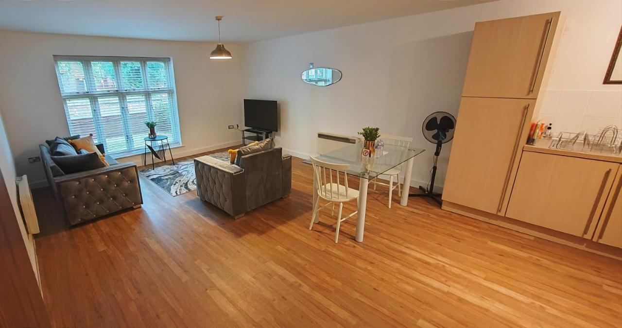 Cityflat B17 8 Apartment *